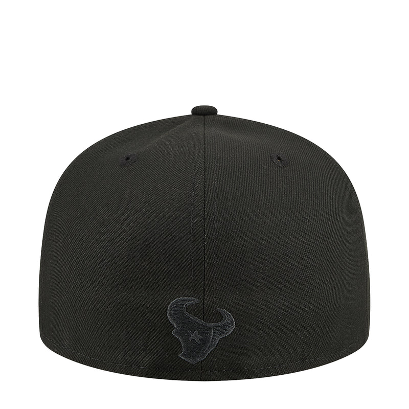 Black baseball cap with embroidered bull logo on back