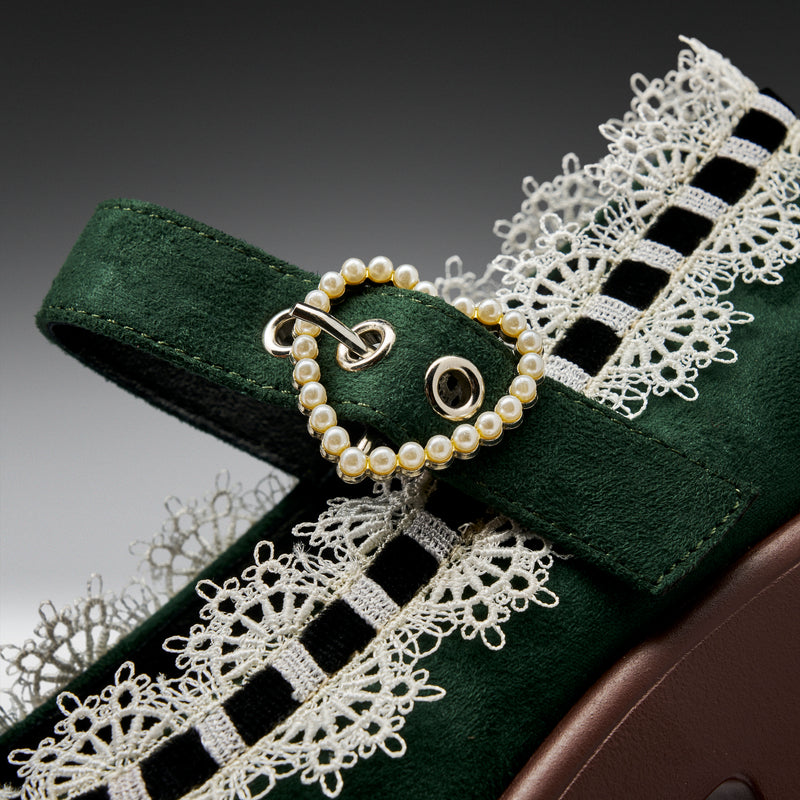 Tira Mary Janes ‘ Willow Wisp Edition’ Focused