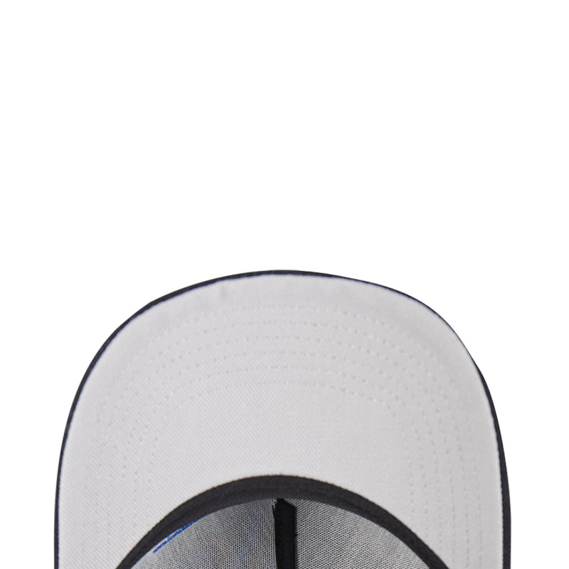Snapback cap interior mesh panel with eyelets in light gray