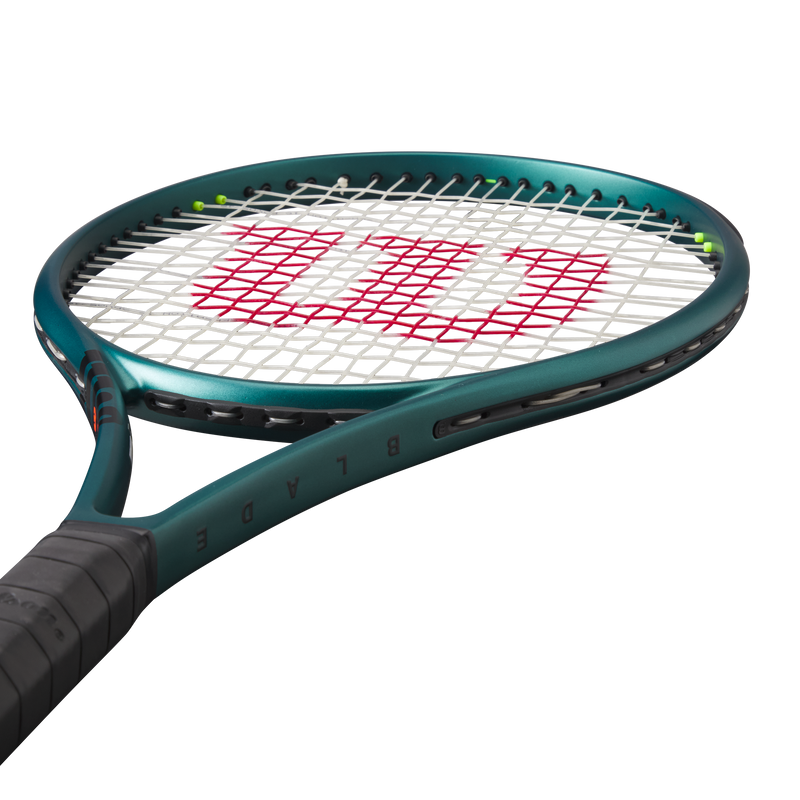 Wilson Blade 100 V9 Tennis Racquet