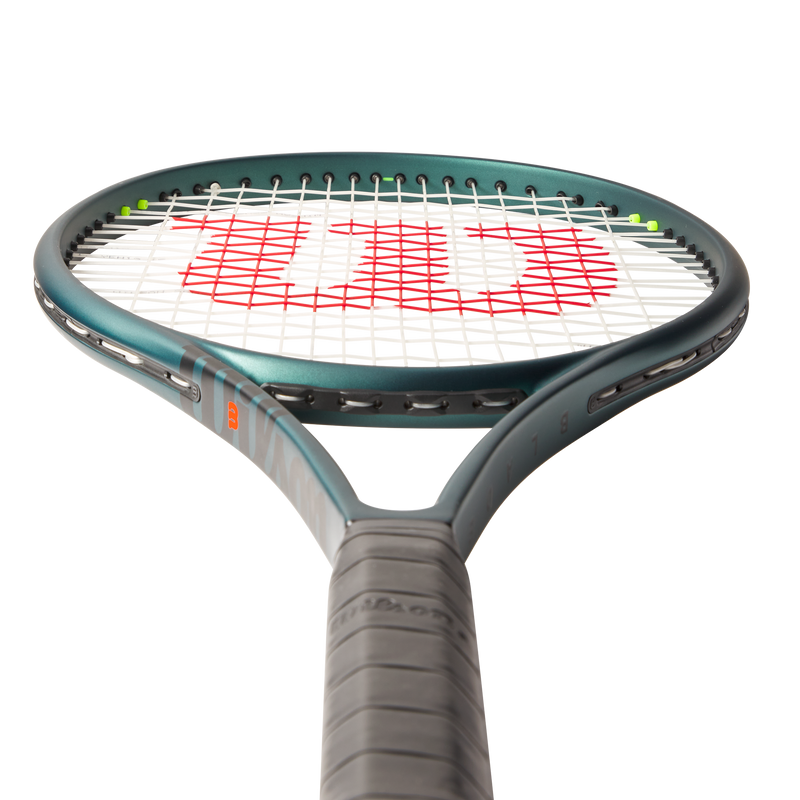 Wilson Blade 100L V9 Tennis Racquet