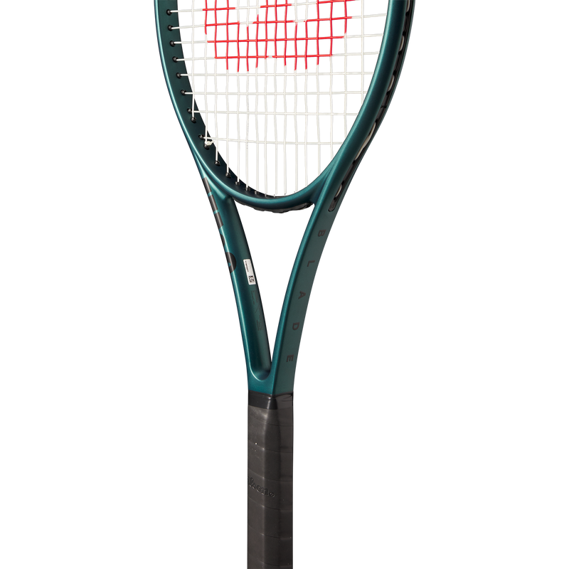 Wilson Blade 100L V9 Tennis Racquet