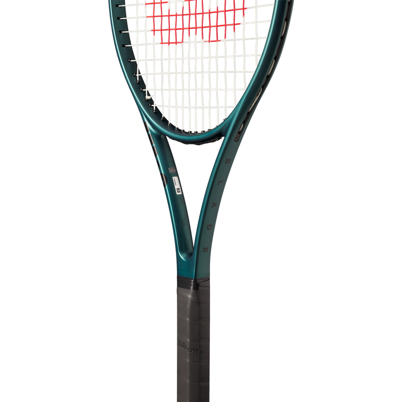 Wilson Blade 104 V9 Tennis Racquet