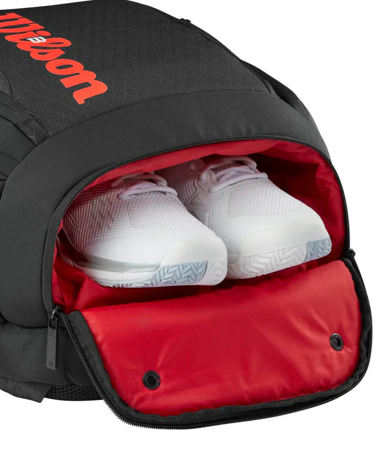 Wilson Clash Backpack Racquet Bag v3 in Black/Infrared
