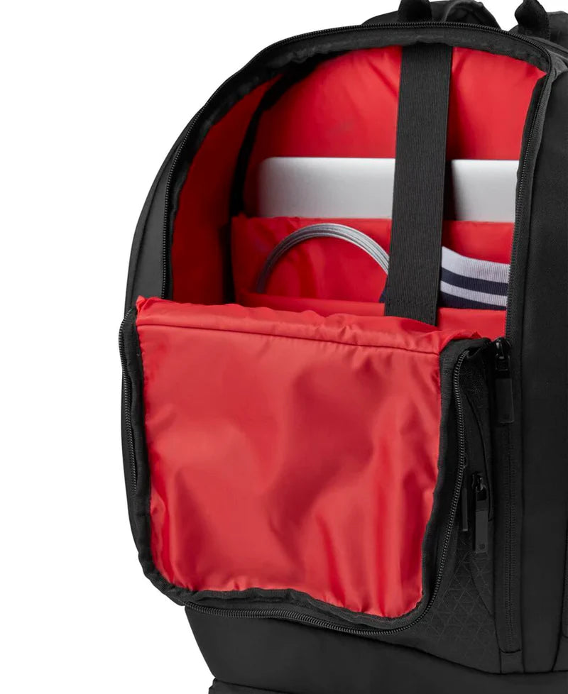 Wilson Clash Backpack Racquet Bag v3 in Black/Infrared