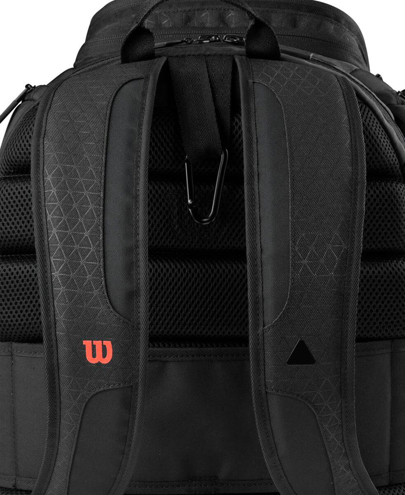 Wilson Clash Backpack Racquet Bag v3 in Black/Infrared