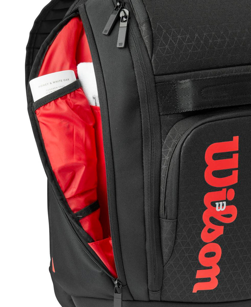 Wilson Clash Backpack Racquet Bag v3 in Black/Infrared