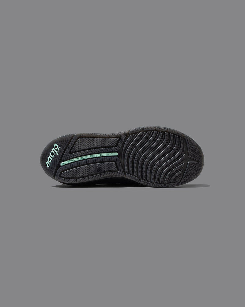 Clove Classic All Black Option - Sole