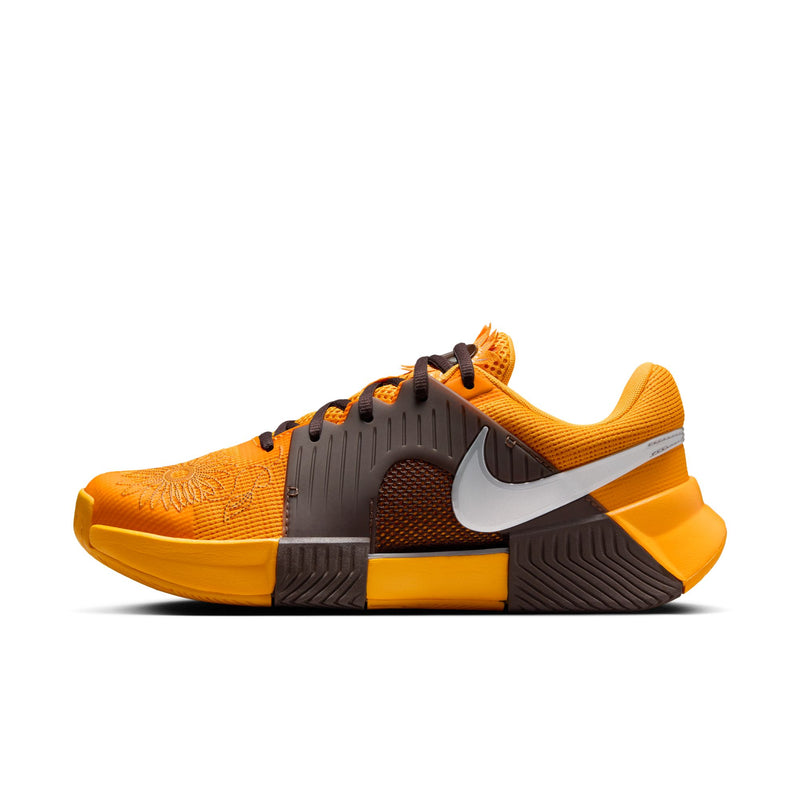 Women's GP Challenge 1 'Naomi Osaka' Hard Court Tennis Shoes in Sundial/Metallic Silver-Baroque Brown