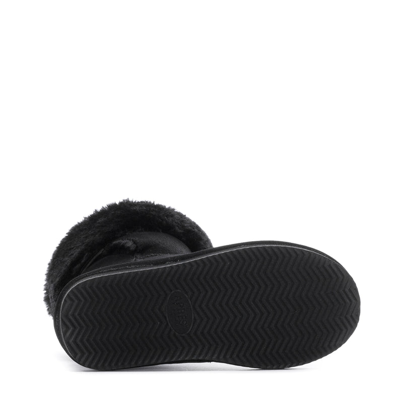 Kids wrap boot outsole view with textured tread and faux-fur upper