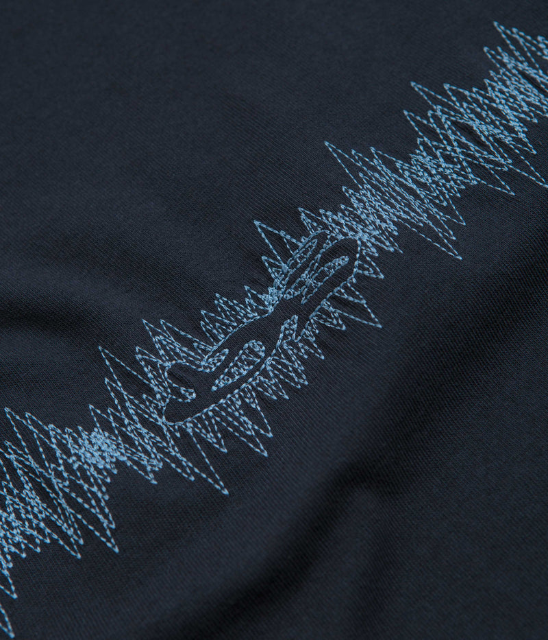 Yardsale Wave T-Shirt in Navy