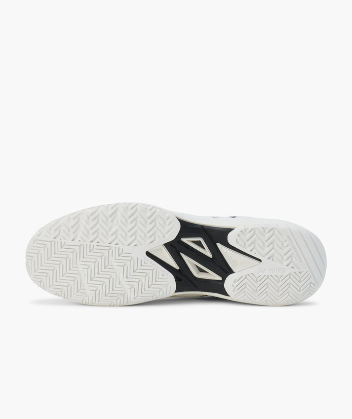 Yonex Power Cushion Sonicage Tennis Shoes in White